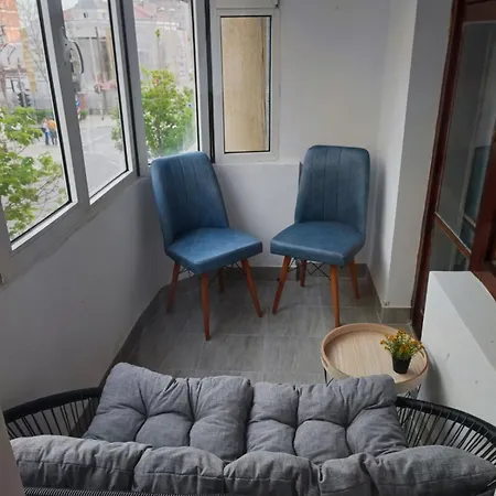 деси Apartamento