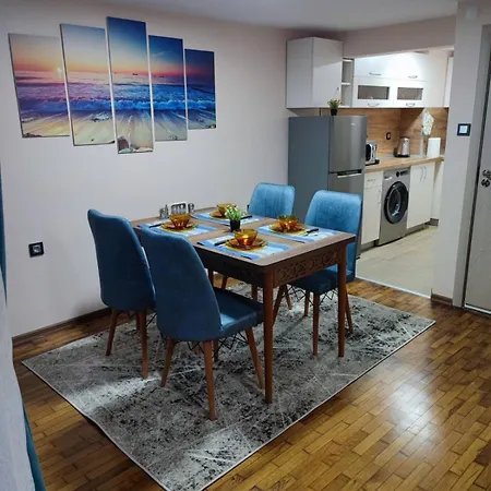 деси Apartamento *