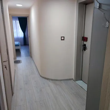 деси Apartment