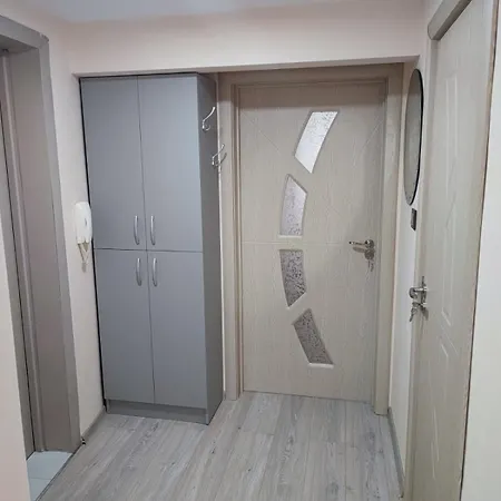 деси Apartment