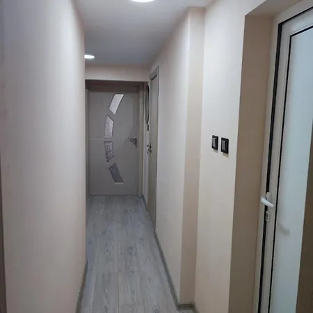 деси Apartment