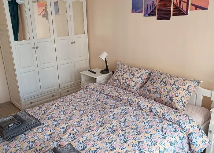 деси * Бургас